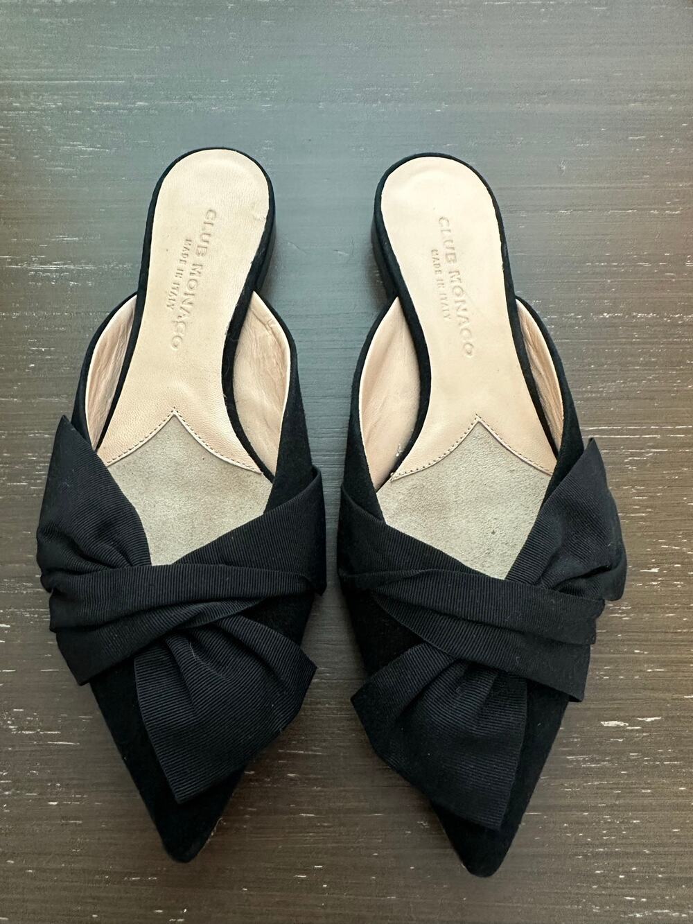 Club Monaco Womens 38 Black Suede Bow Pointed Toe Mule Flats Made in Italy Chic